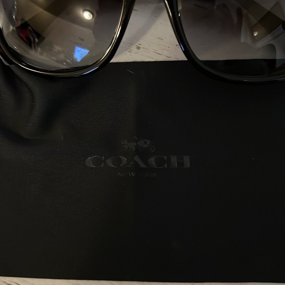 Coach HC8158 grey & black Gradient sunglasses - Picture 2 of 10